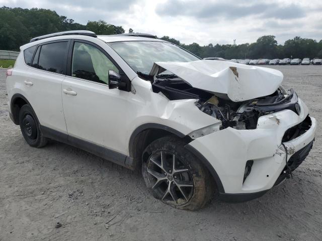 JTMNFREV5HJ147126 - 2017 TOYOTA RAV4 SE WHITE photo 4