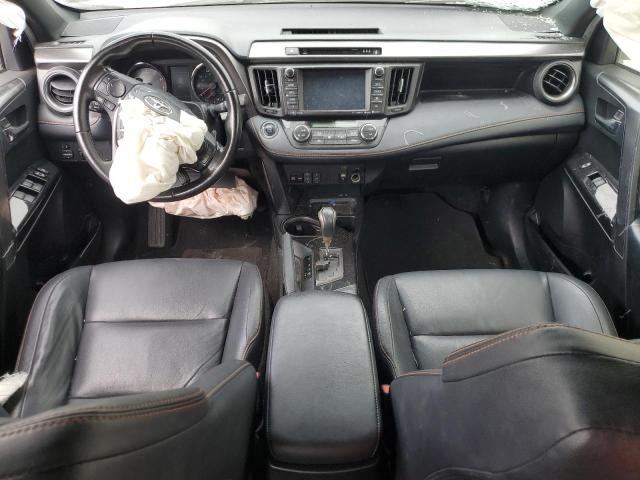 JTMNFREV5HJ147126 - 2017 TOYOTA RAV4 SE WHITE photo 8