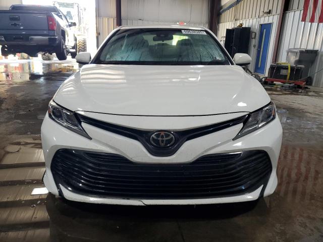 JTNB11HK0J3028894 - 2018 TOYOTA CAMRY L WHITE photo 5