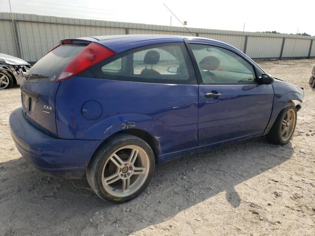 3FAFP31N55R145582 - 2005 FORD FOCUS ZX3 BLUE photo 3