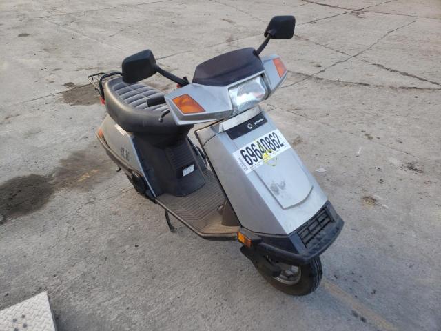 3H1HF03167D200227 - 2007 HONDA CH80 SILVER photo 1