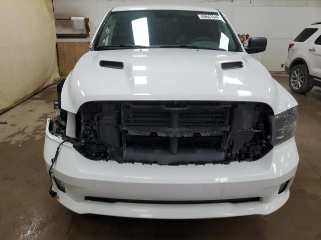 1C6RR7KT9KS625928 - 2019 RAM 1500 CLASS TRADESMAN Білий фото 5