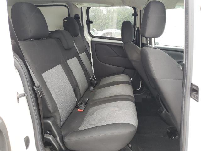 ZFBERFBBXJ6H87167 - 2018 RAM PROMASTER SLT Білий фото 11