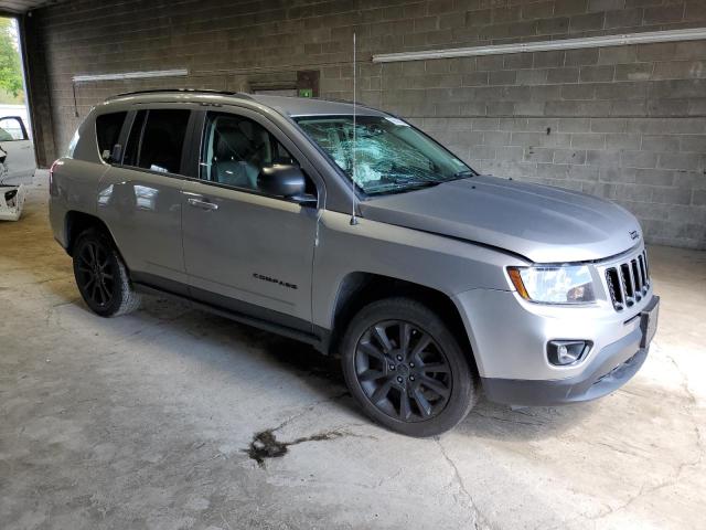 1C4NJCBA6FD367495 - 2015 JEEP COMPASS SPORT Silber Foto 4
