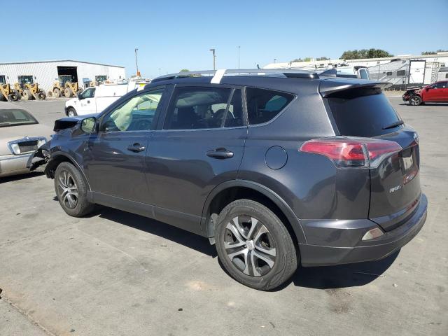 JTMZFREV0HJ115220 - 2017 TOYOTA RAV4 LE Сұр фото 2