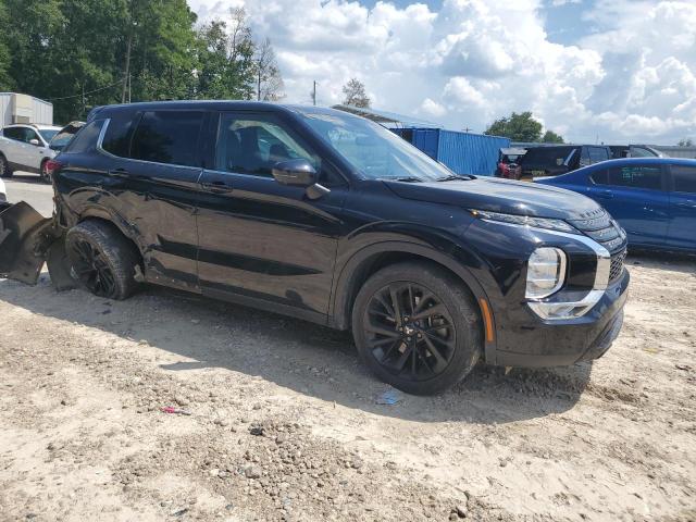 JA4J3UA88PZ042164 - 2023 MITSUBISHI OUTLANDER SE BLACK photo 4