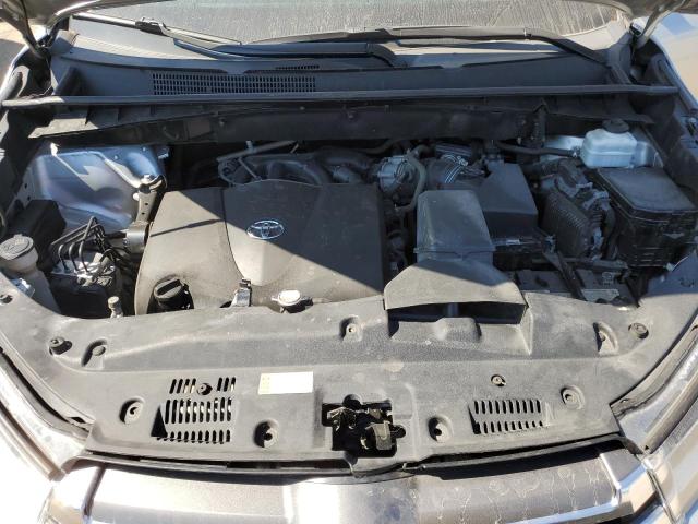 5TDJZRFH2KS611630 - 2019 TOYOTA HIGHLANDER SE 银色 照片 12
