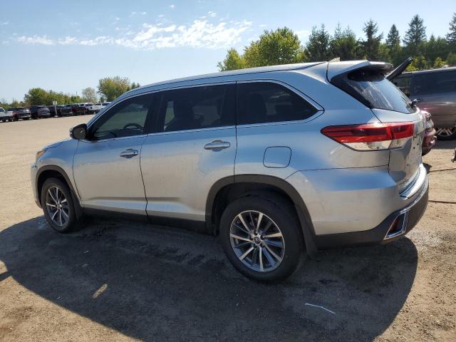 5TDJZRFH2KS611630 - 2019 TOYOTA HIGHLANDER SE 银色 照片 2