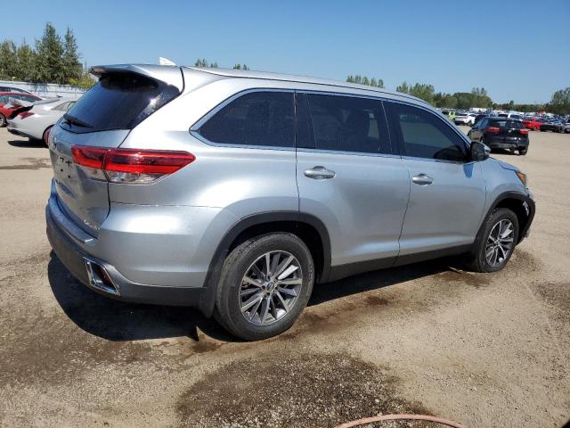 5TDJZRFH2KS611630 - 2019 TOYOTA HIGHLANDER SE 银色 照片 3
