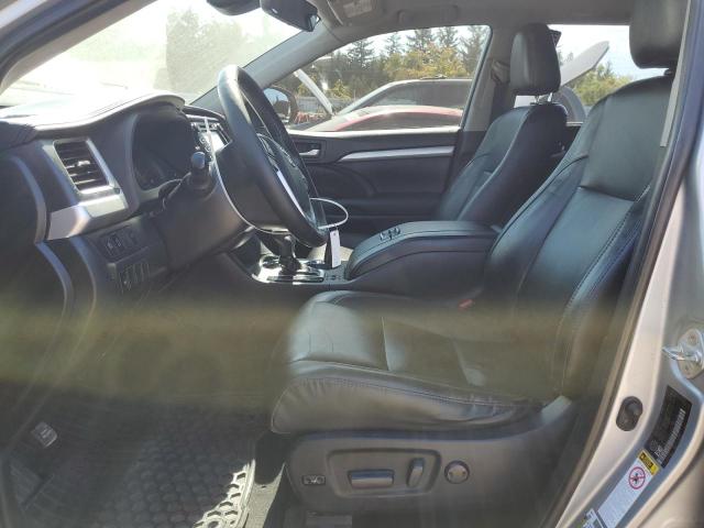 5TDJZRFH2KS611630 - 2019 TOYOTA HIGHLANDER SE 银色 照片 7
