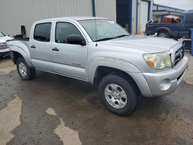 3TMJU62N77M035176 - 2007 TOYOTA TACOMA DOUBLE CAB PRERUNNER SILVER photo 4