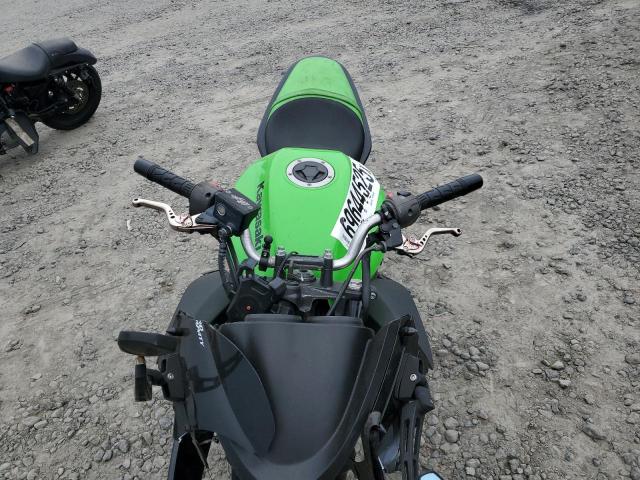 JKAEXEA148A036795 - 2008 KAWASAKI EX650 A Grün Foto 5