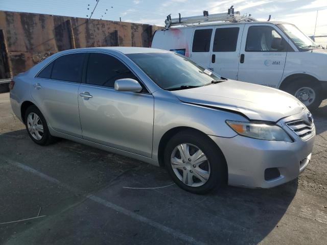 4T4BF3EK2BR166066 - 2011 TOYOTA CAMRY BASE Серебристый фото 4