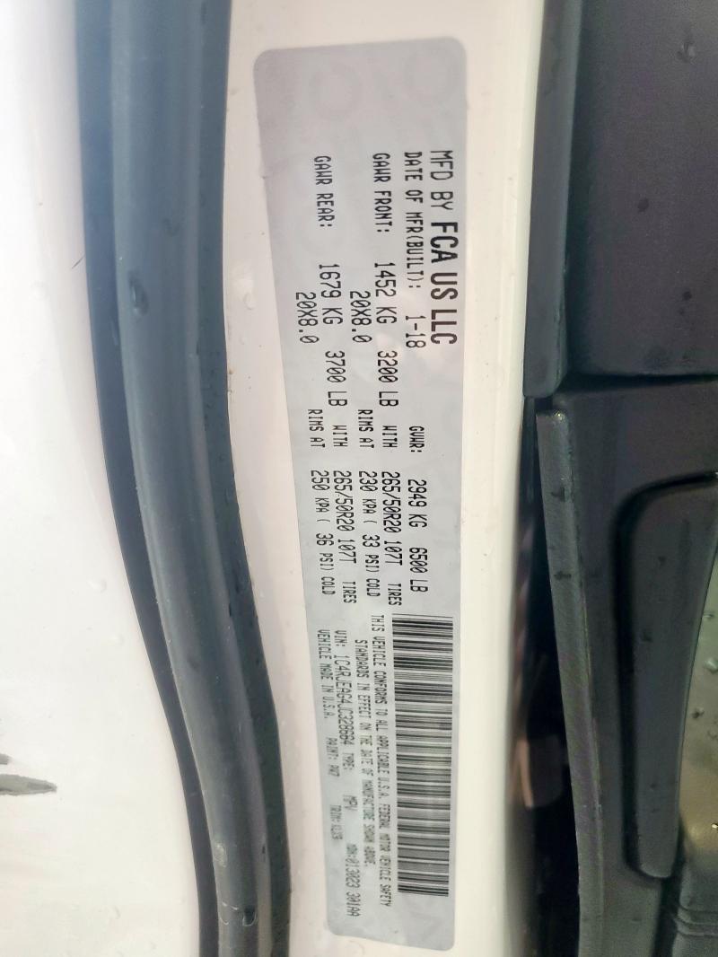 1C4RJEAG4JC328664 - 2018 JEEP GRAND CHER LAREDO WHITE photo 14