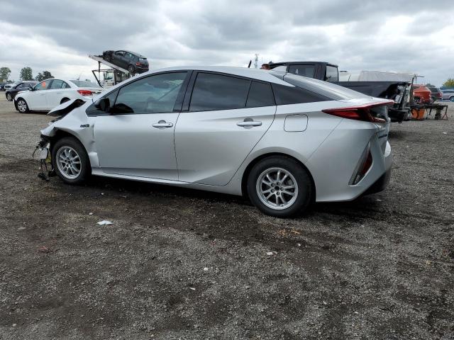 JTDKARFP6L3130320 - 2020 TOYOTA PRIUS PRIM LE SILVER photo 2