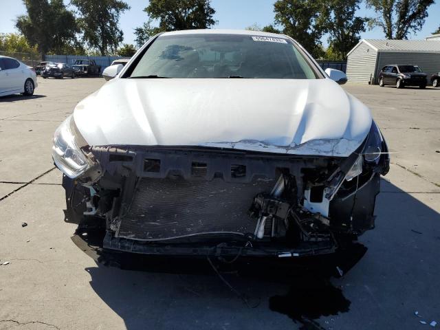 5NPE34AF7KH779569 - 2019 HYUNDAI SONATA LIMITED WHITE photo 5