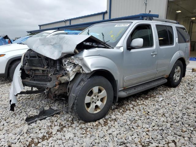 5N1AR18W25C720975 - 2005 NISSAN PATHFINDER LE SILVER photo 1