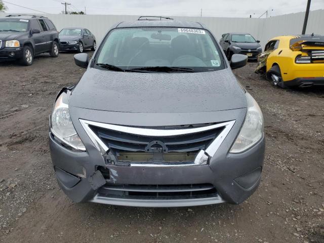 3N1CN7AP6KL859380 - 2019 NISSAN VERSA S GRAY photo 5