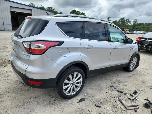 1FMCU0JD2HUD23940 - 2017 FORD ESCAPE TITANIUM 银色 照片 3