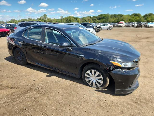 4T1B31HK1JU501142 - 2018 TOYOTA CAMRY LE BLACK photo 4