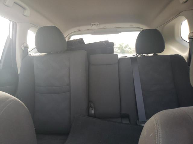 KNMAT2MT0GP703062 - 2016 NISSAN ROGUE S SILVER photo 10