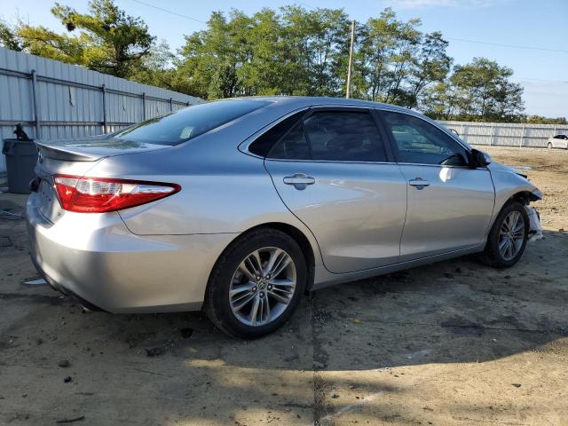 4T1BF1FK9FU110127 - 2015 TOYOTA CAMRY LE SILVER photo 3