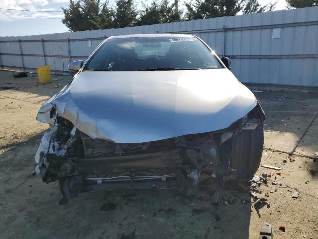 4T1BF1FK9FU110127 - 2015 TOYOTA CAMRY LE SILVER photo 5