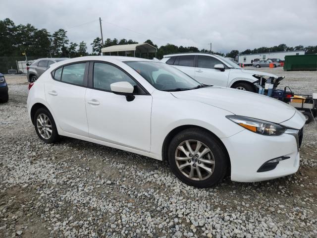 3MZBN1K79JM170878 - 2018 MAZDA 3 SPORT WHITE photo 4
