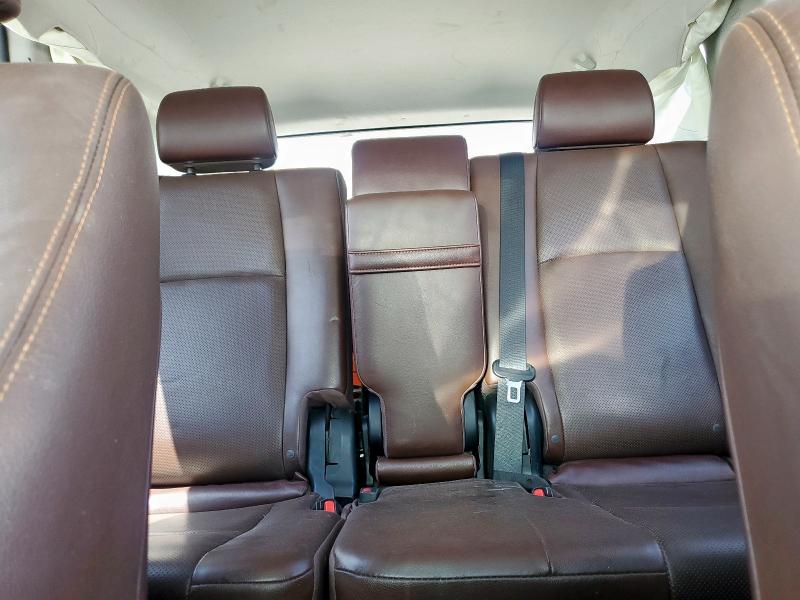 JTEBU5JR7F5265822 - 2015 TOYOTA 4RUNNER SR5/SR5 PREMIUM WHITE photo 10