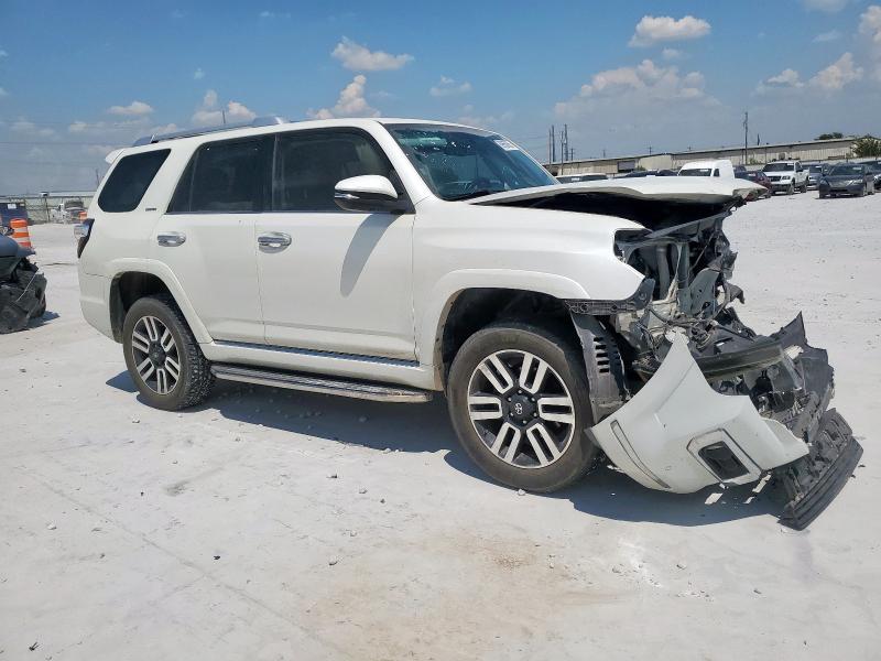 JTEBU5JR7F5265822 - 2015 TOYOTA 4RUNNER SR5/SR5 PREMIUM WHITE photo 4