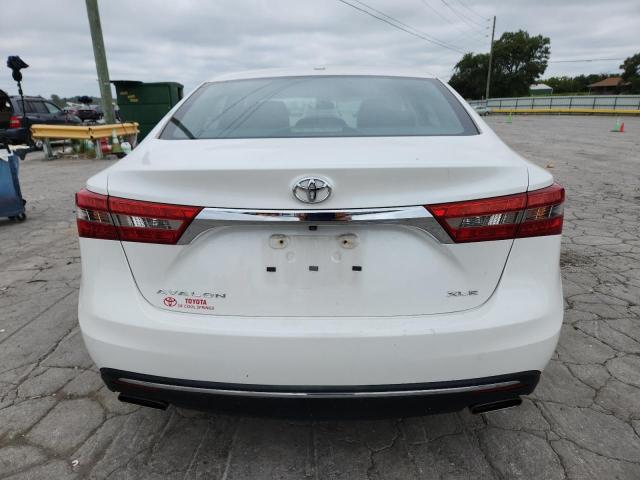 4T1BK1EB7JU278256 - 2018 TOYOTA AVALON XLE WHITE photo 6