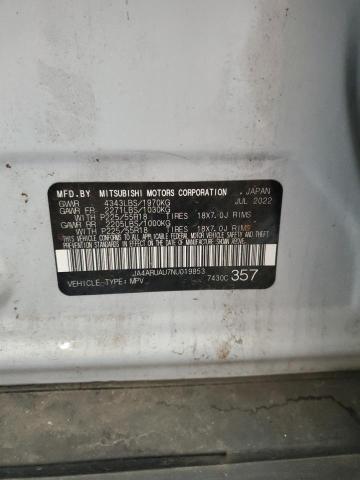 JA4ARUAU7NU019853 - 2022 MITSUBISHI OUTLANDER ES SILVER photo 14