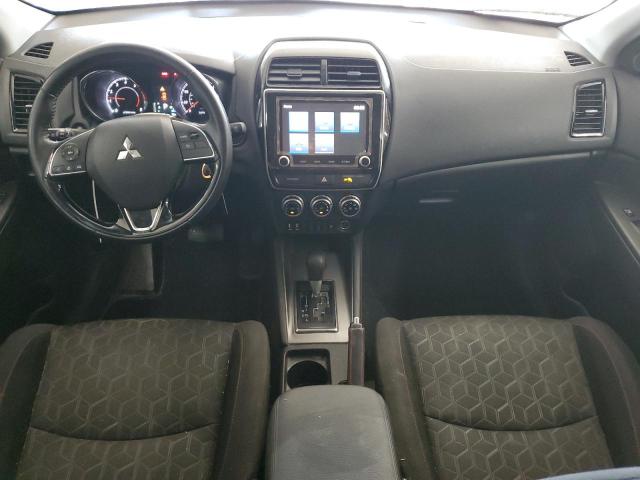 JA4ARUAU7NU019853 - 2022 MITSUBISHI OUTLANDER ES SILVER photo 8