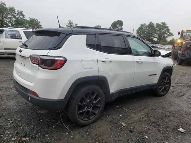 3C4NJDBB8NT222594 - 2022 JEEP COMPASS LATITUDE თეთრი ფოტო 3