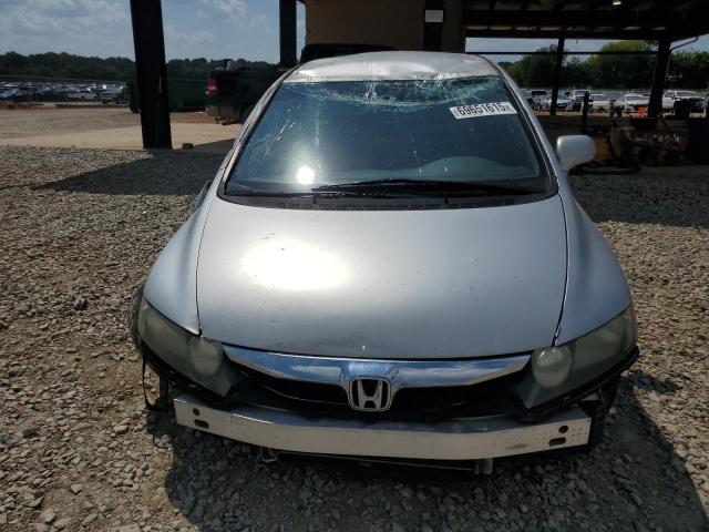 19XFA1F58BE029918 - 2011 HONDA CIVIC LX 银色 照片 5