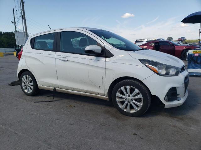 KL8CD6SA1HC792933 - 2017 CHEVROLET SPARK 1LT WHITE photo 4