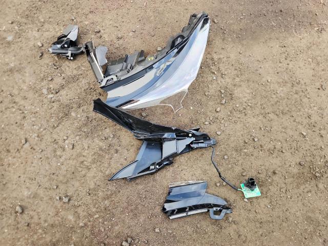 JTJBARBZ5K2207767 - 2019 LEXUS NX 300 BASE Blanc photo 13