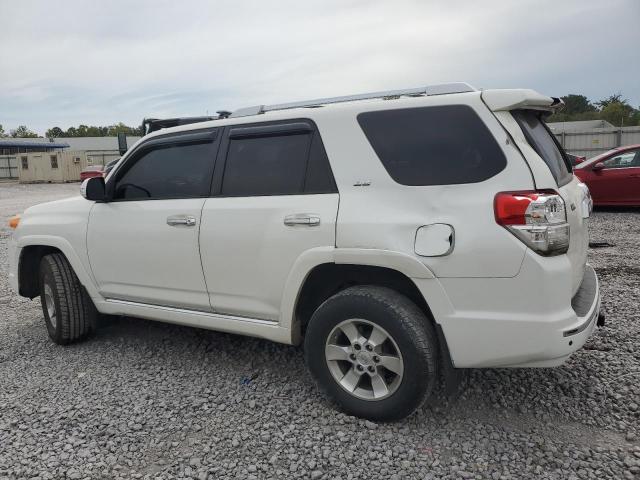 JTEBU5JR4D5143495 - 2013 TOYOTA 4RUNNER SR5 თეთრი ფოტო 2