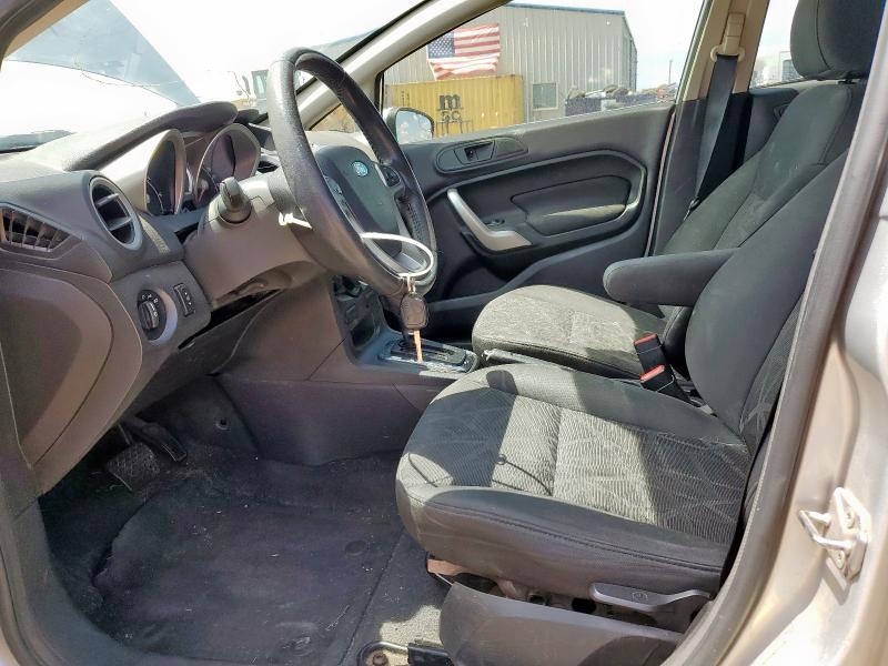 3FADP4BJ2DM200221 - 2013 FORD FIESTA SE 银色 照片 7