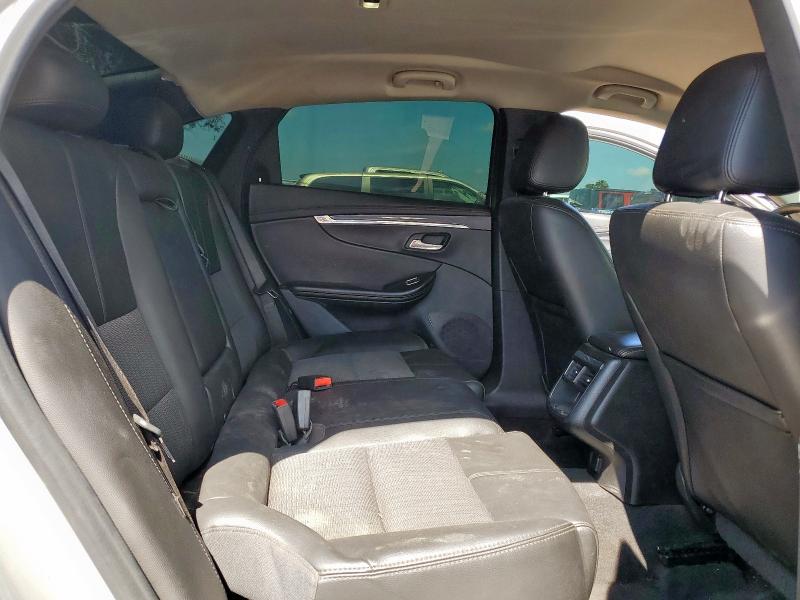 2G1115S30G9173760 - 2016 CHEVROLET IMPALA LT SILVER photo 10