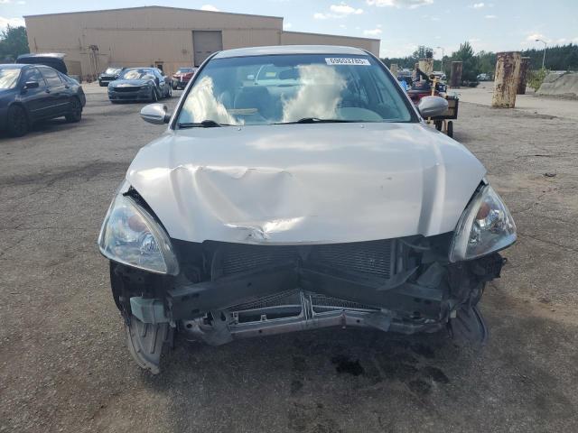 1N4AL11D43C317467 - 2003 NISSAN ALTIMA BASE SILVER photo 5