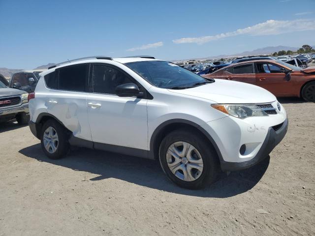 2T3ZFREV0FW179529 - 2015 TOYOTA RAV4 LE WHITE photo 4