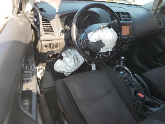 JA4AP3AW7HZ048391 - 2017 MITSUBISHI OUTLANDER ES 银色 照片 8