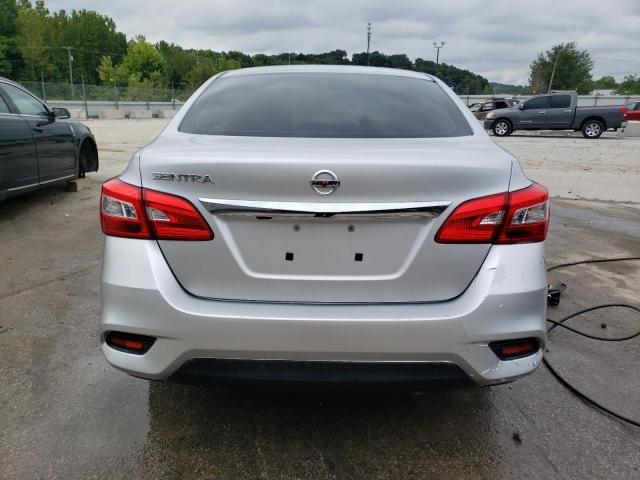 3N1AB7AP1JY280198 - 2018 NISSAN SENTRA S ვერცხლისფერი ფოტო 6