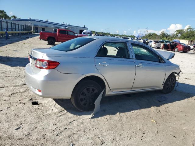 JTDBU4EE3B9146786 - 2011 TOYOTA COROLLA BASE Серебристый фото 3