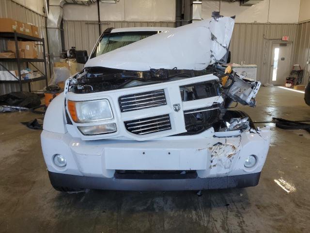 1D4PU4GK1BW522916 - 2011 DODGE NITRO HEAT WHITE photo 5