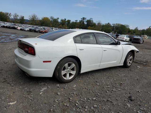 2C3CDXBG2EH150185 - 2014 DODGE CHARGER SE WHITE photo 3