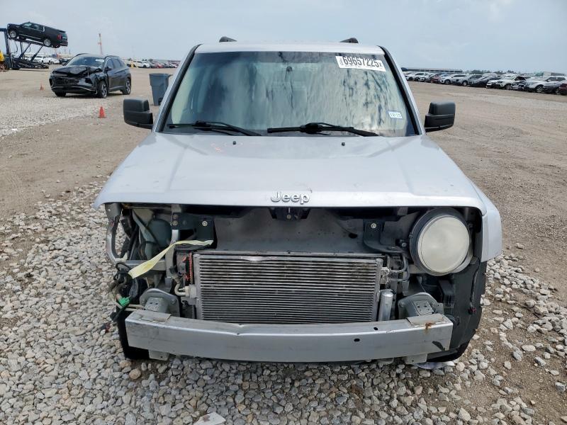 1C4NJPBA6ED545105 - 2014 JEEP PATRIOT SPORT 银色 照片 5