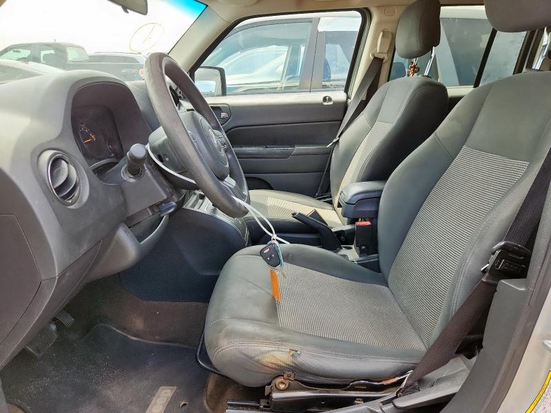 1C4NJPBA6ED545105 - 2014 JEEP PATRIOT SPORT 银色 照片 7