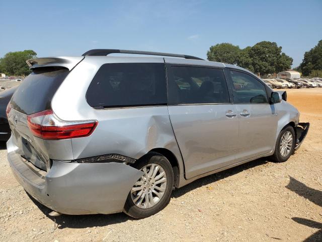 5TDYK3DC9FS656691 - 2015 TOYOTA SIENNA XLE SILVER photo 3